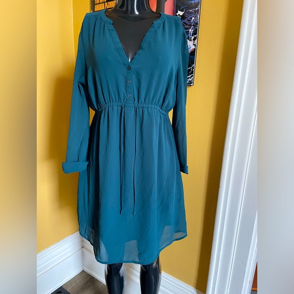H&M Dresses & Skirts - Women’s Longsleeve Maternity Dress ( Medium )